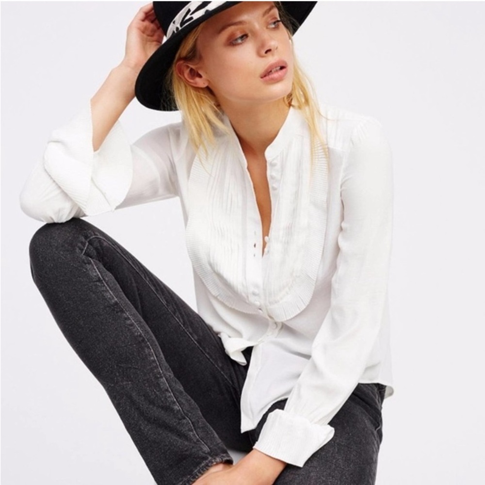 Free People Ruffle Pintuck All Shook Up Blouse Ivory M Boho Cottagecore‎ Vintage